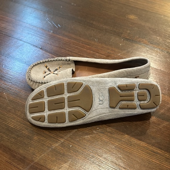 UGG Embroidered South West Leather Driving Loafer - Picture 2 of 5